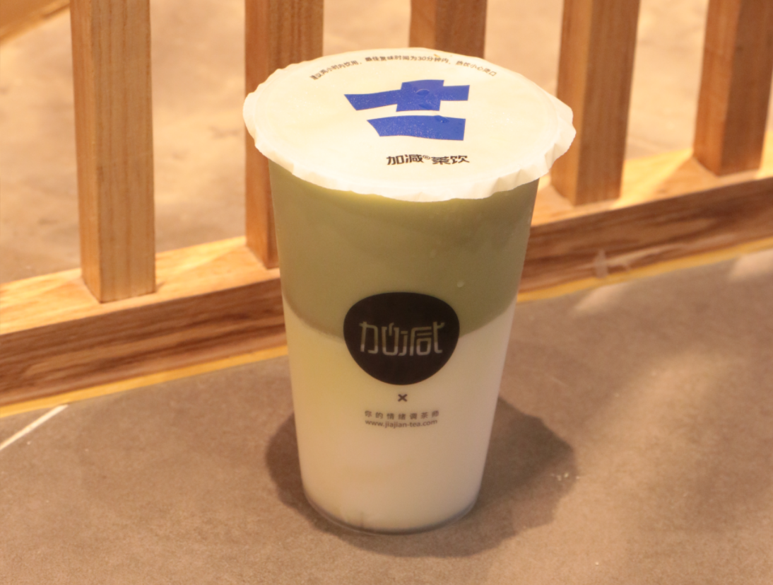 谈球吧茶饮|千亿级别的茶饮市场是否还值得加盟呢
